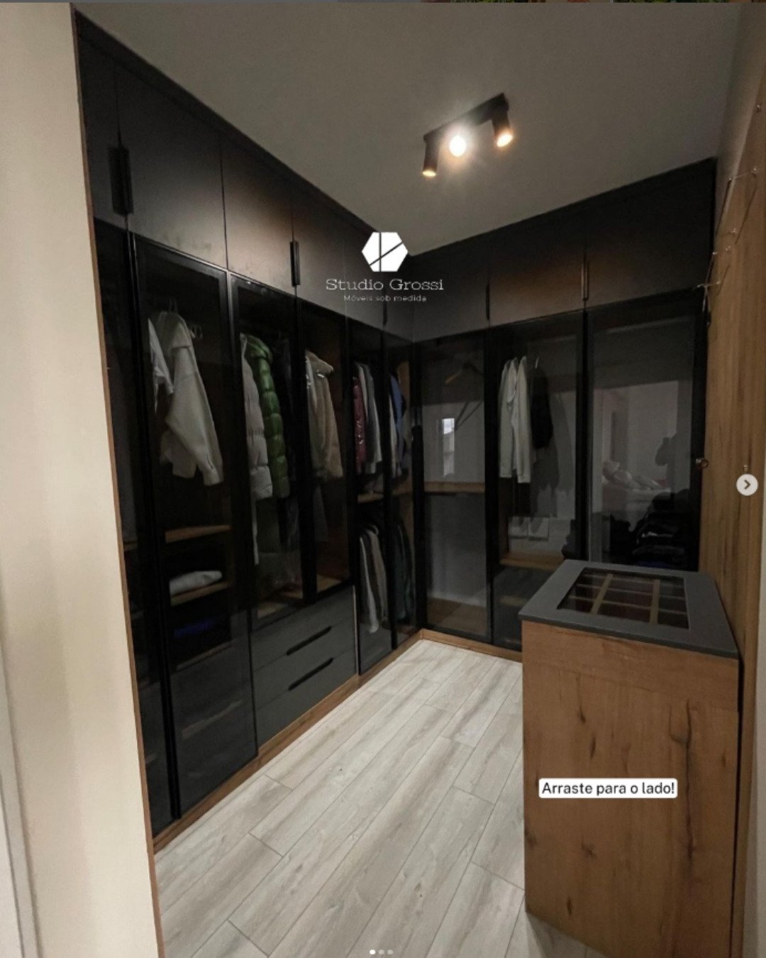 Em 2024, tivemos o privilégio de transformar diversos ambientes em espaços únicos e funcionais. (2)